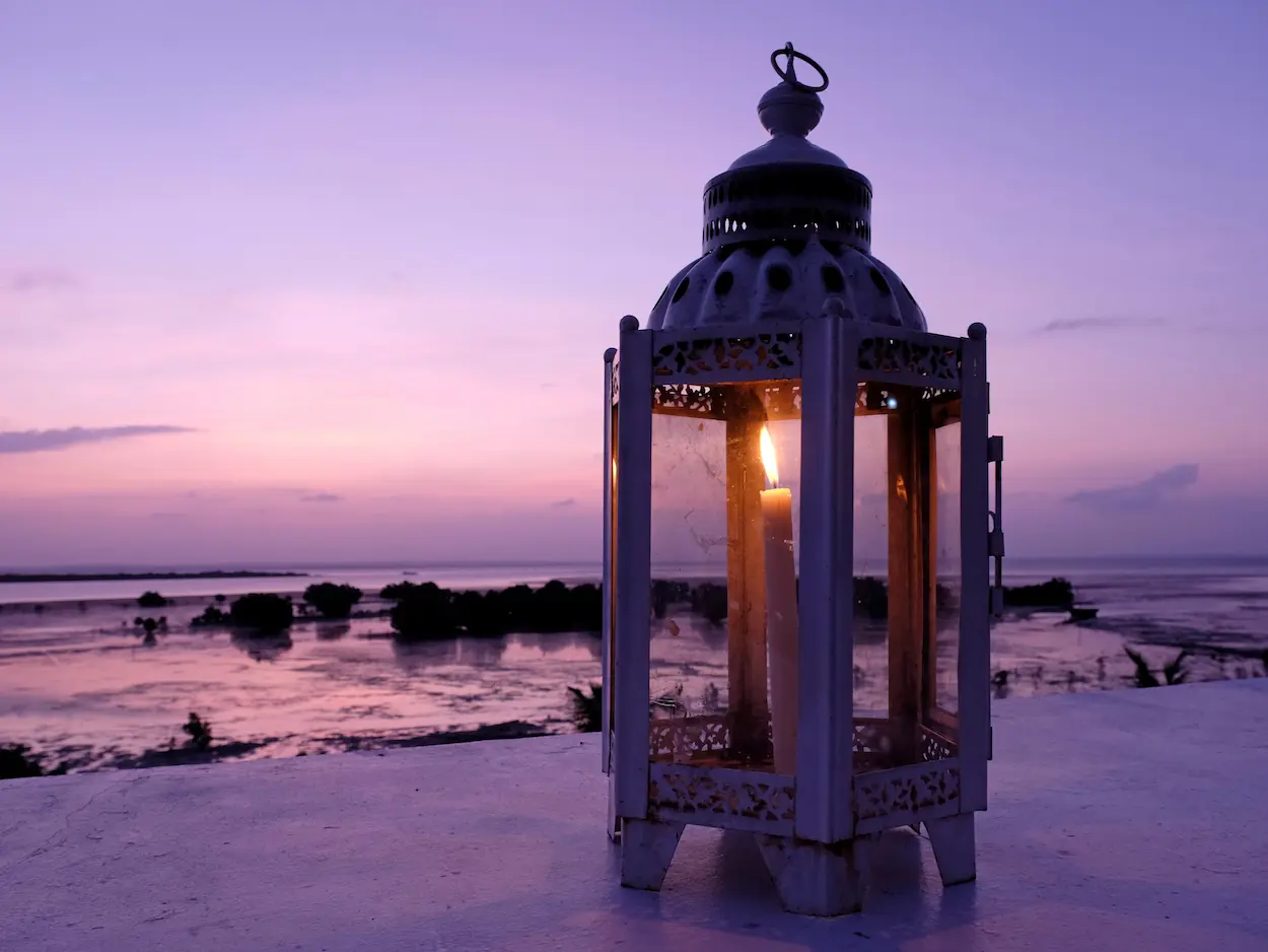 quirimbas-archipelago-mozambique-luxury-sunset-lantern-coastal-romance